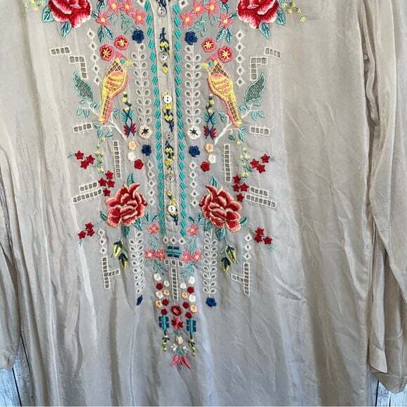 Johnny Was Floral Bird Eyelet Embroidered Tan Long Sleeve Tunic - Picture 2 of 7